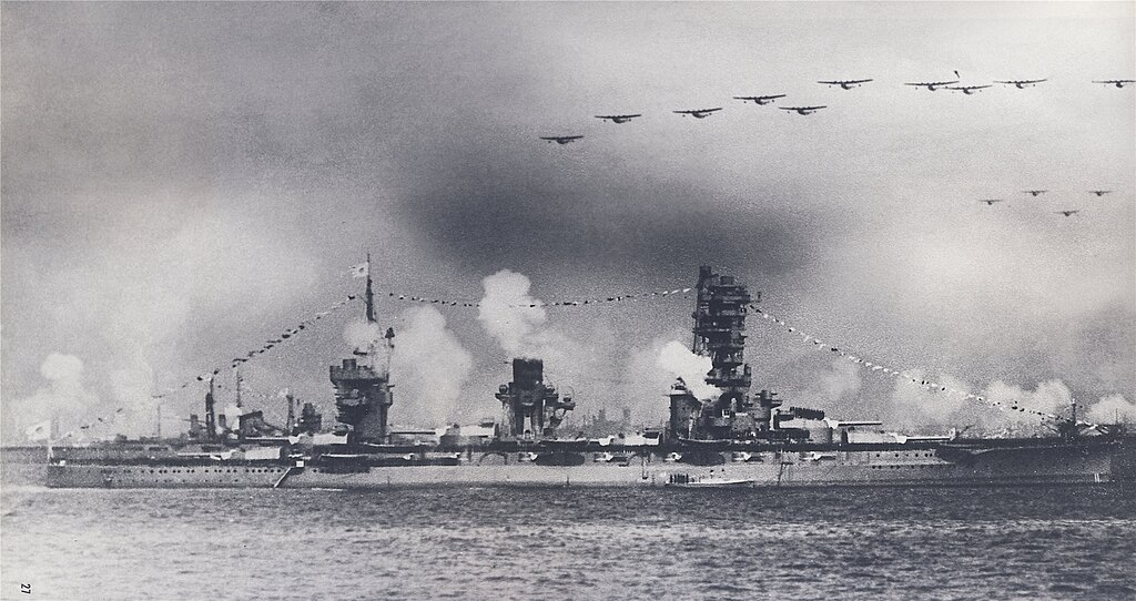 Imperial Japanese Navy Photograph Archive, Public domain, via Wikimedia Commons