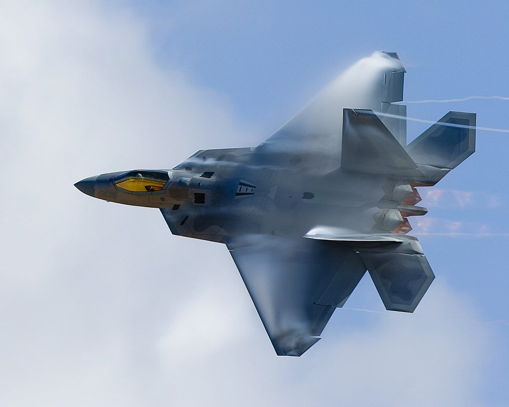 (U.S. Marine Corps photo by Lance Cpl. Dan T. Le/Released), Public domain, via Wikimedia Commons