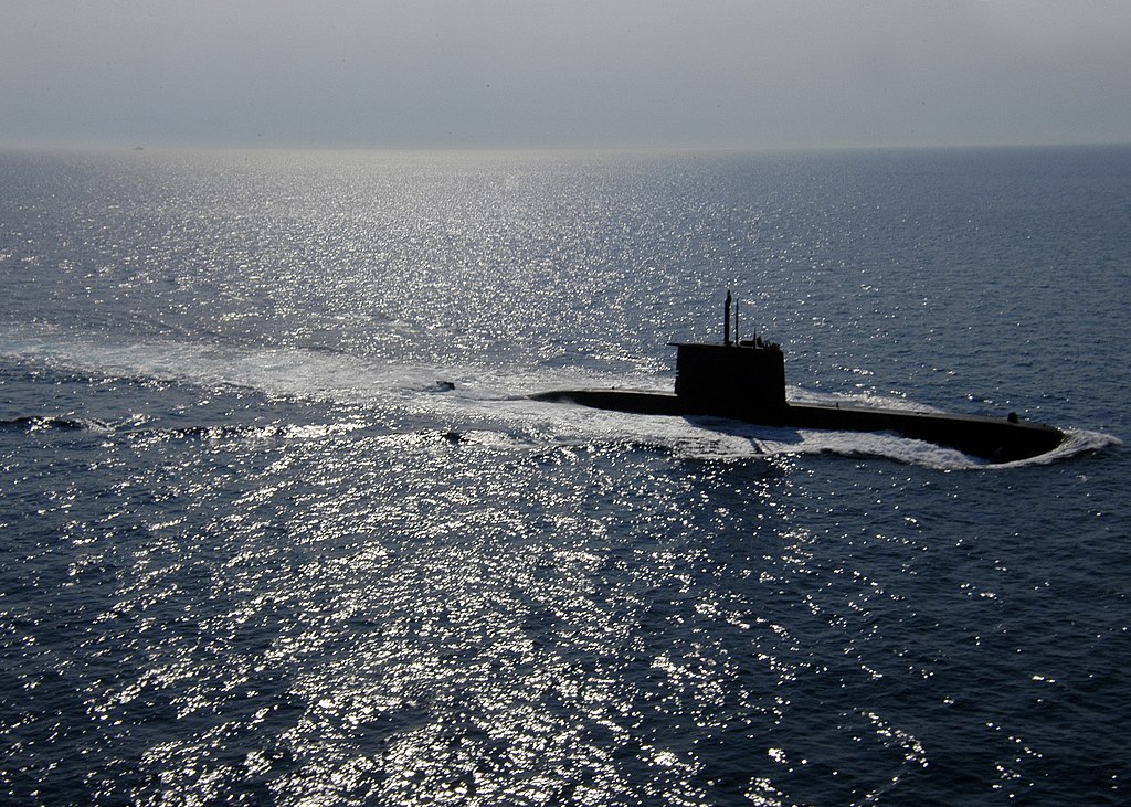 U.S. Navy photo by Chief Journalist Dave Fliesen, Public domain, via Wikimedia Commons