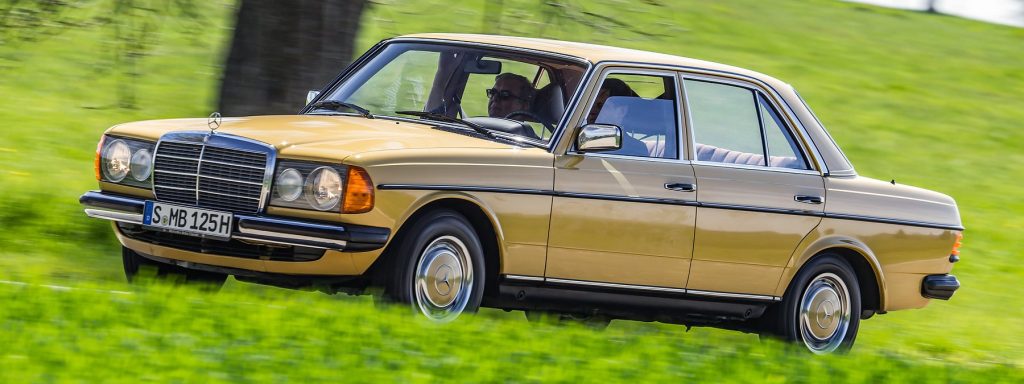 Mercedes-Benz W123 fyller 50 år – bilen som vägrade dö (och fortfarande inte verkar ha tänkt göra det)